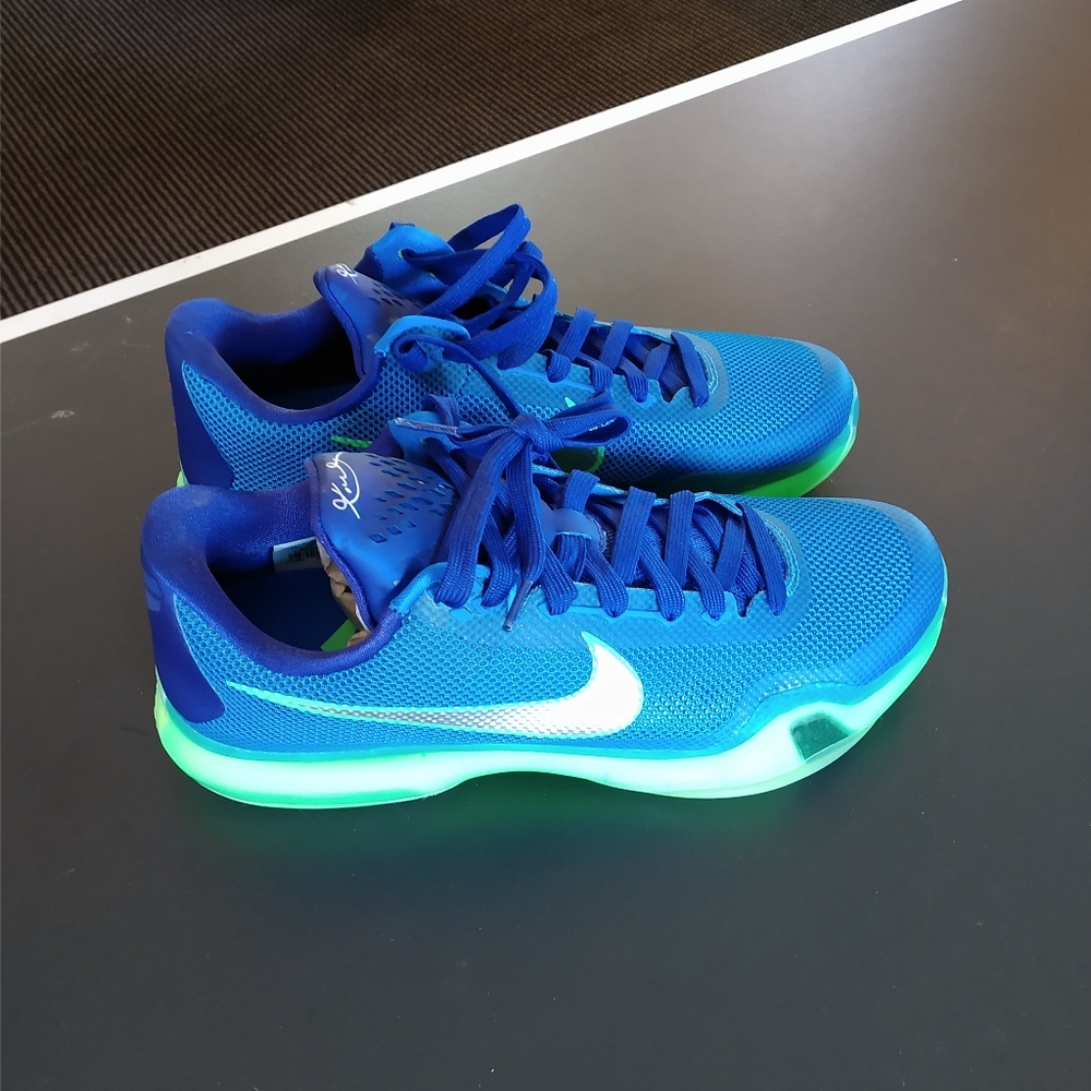 Kobe 10 Emerald City size 11